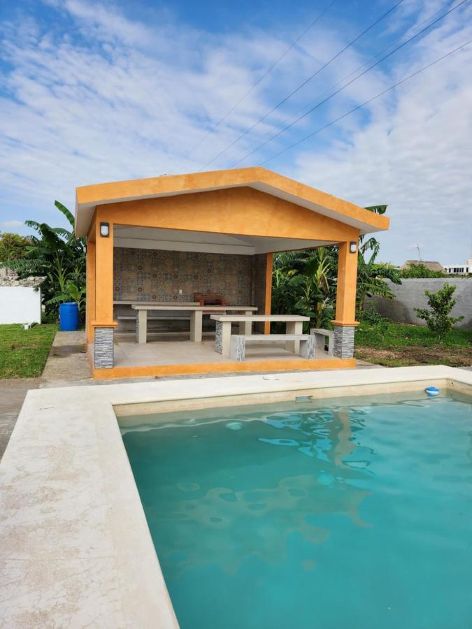 Pergola'S Road House Vila Campeche Exterior foto